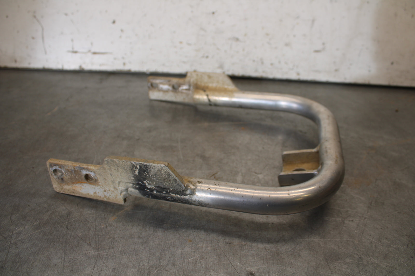 01-05 YAMAHA RAPTOR 660R REAR BACK BUMPER GRAB BAR BB695