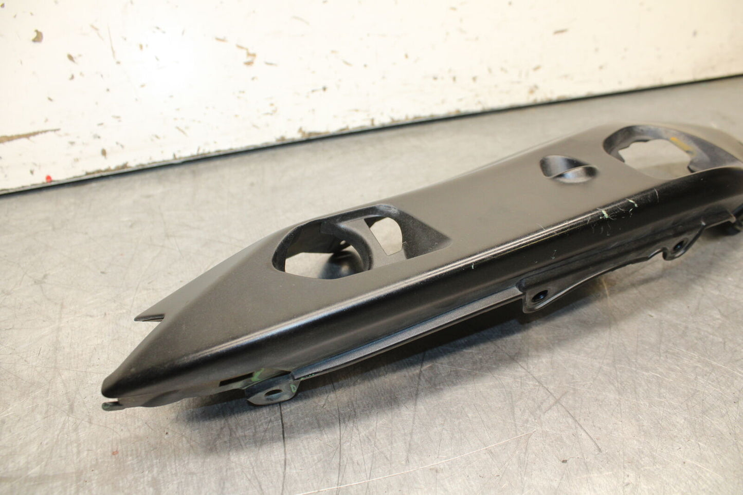 12-17 KAWASAKI ER-6N Z650 LEFT REAR BACK TAIL FAIRING COWL SHROUD BB709