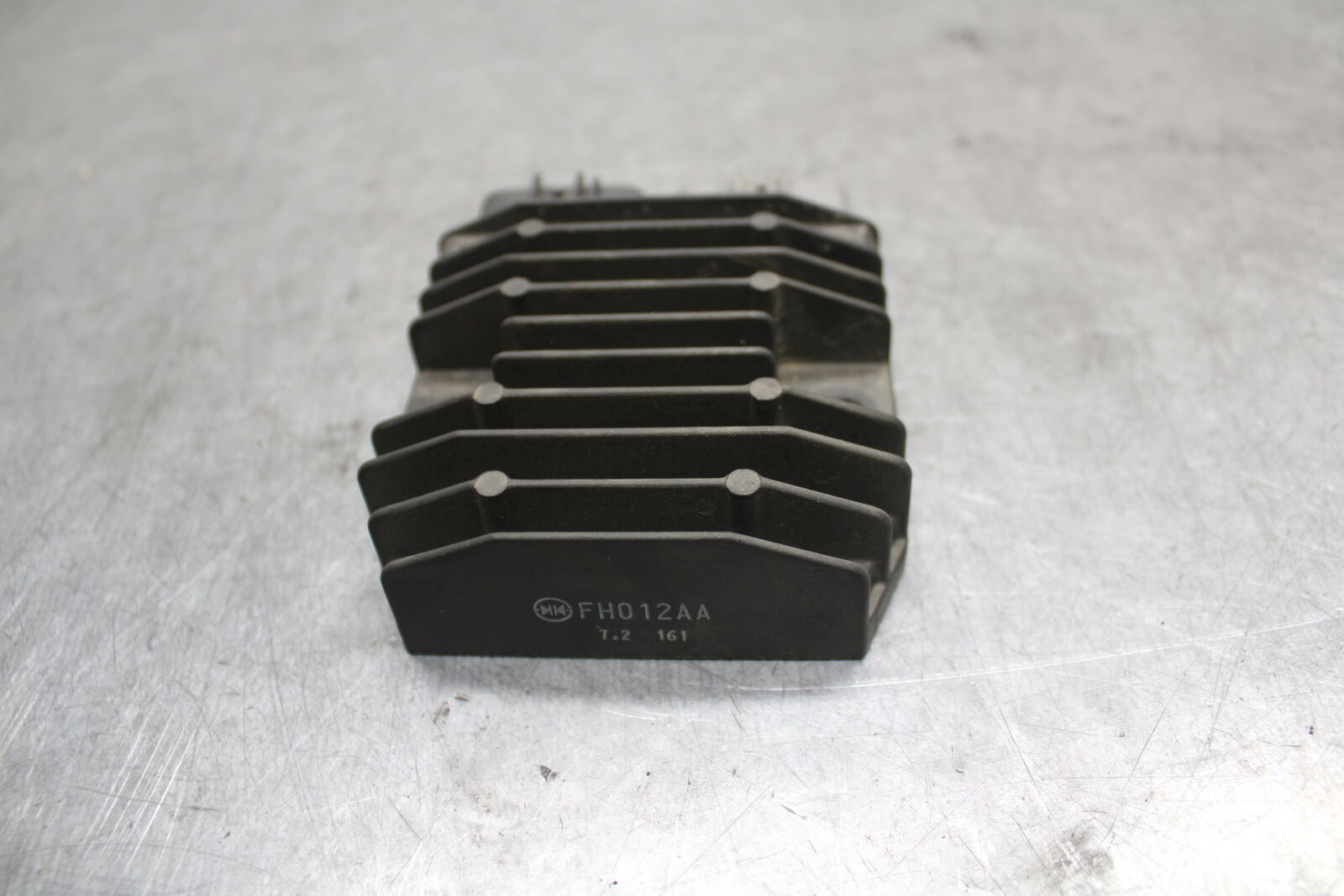 07-08 YAMAHA YZF R1 RECTIFIER VOLTAGE REGULATOR  BB675