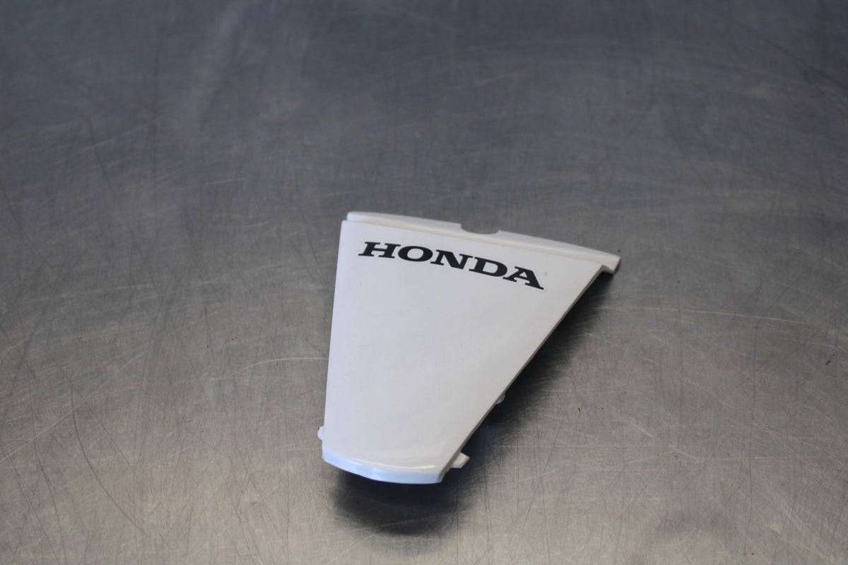 08 HONDA CBR125R CENTER REAR BACK TAIL FAIRING COWL BB114