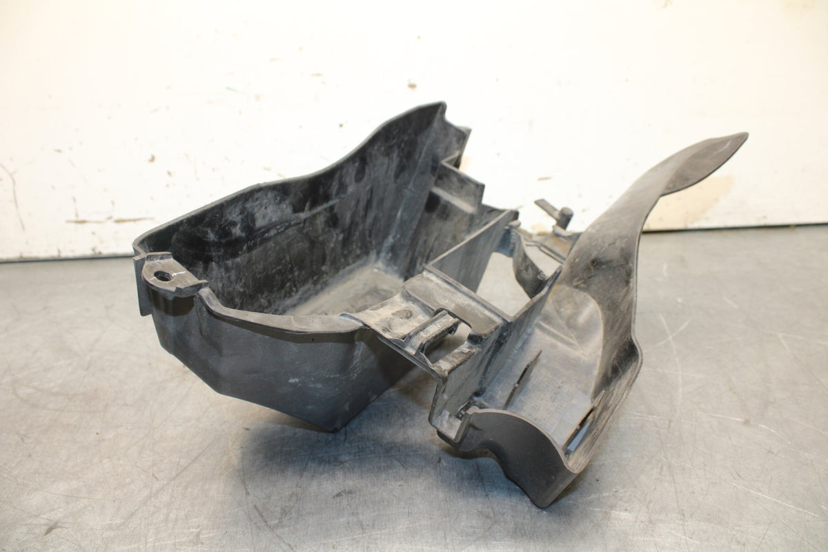 12-17 KAWASAKI ER-6N Z650 REAR BACK TAIL UNDERTAIL BATTERY TRAY PLASTIC BB709