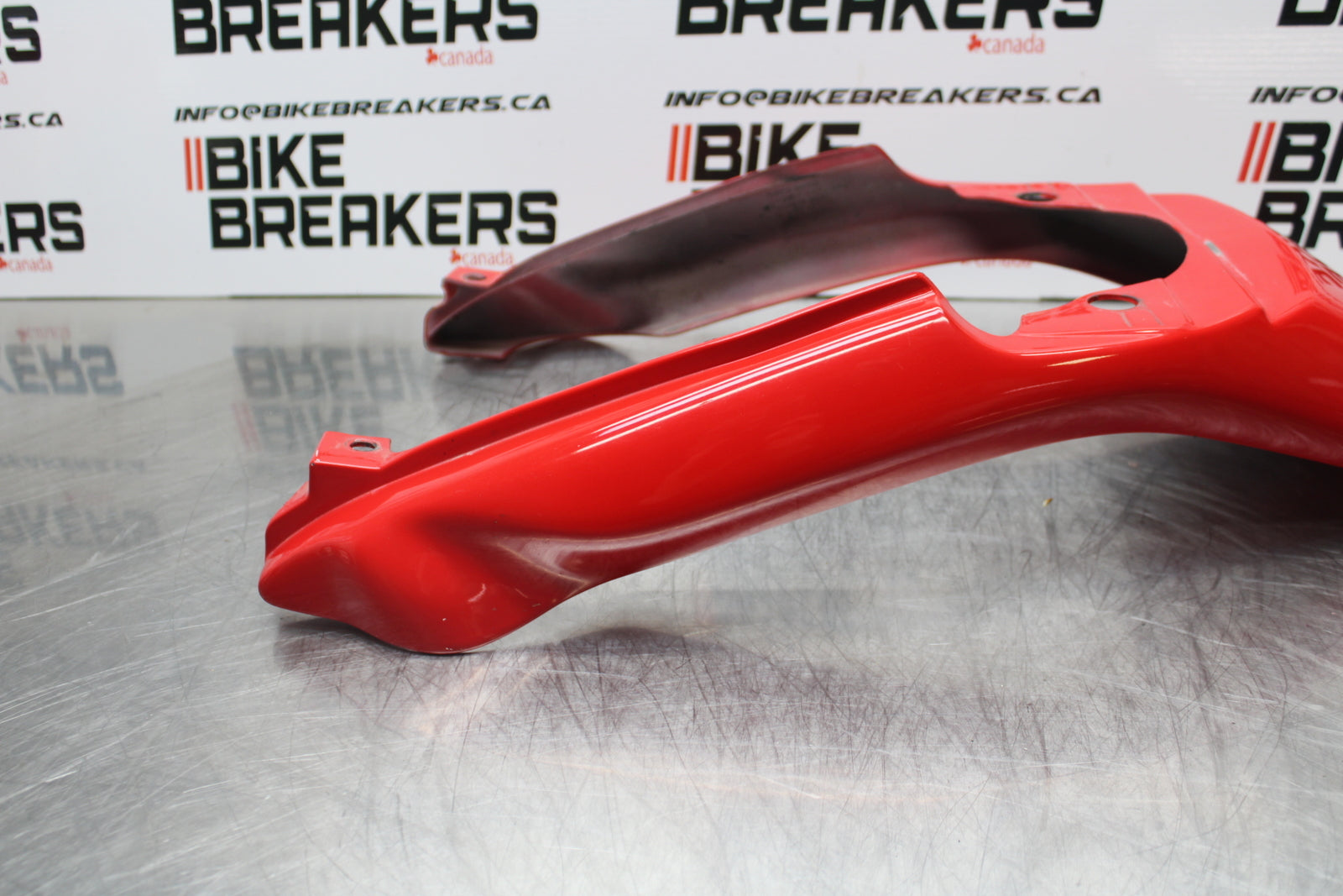 08 MOTO GUZZI BREVA 750 REAR BACK TAIL FAIRING COWL SHROUD BB154