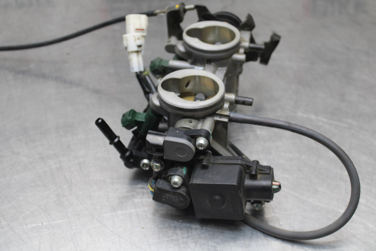 06 KAWASAKI NINJA 650 EX650 MAIN FUEL INJECTORS / THROTTLE BODIES BB823