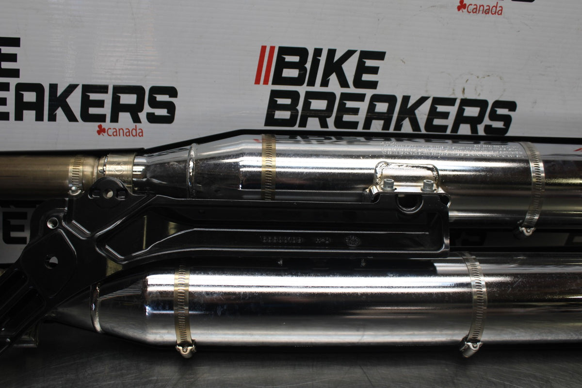 22 HARLEY-DAVIDSON SOFTAIL EXHAUST PIPE BB859