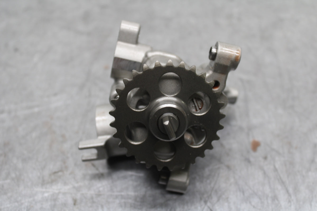 06 YAMAHA YZF R6 ENGINE MOTOR OIL PUMP BB716