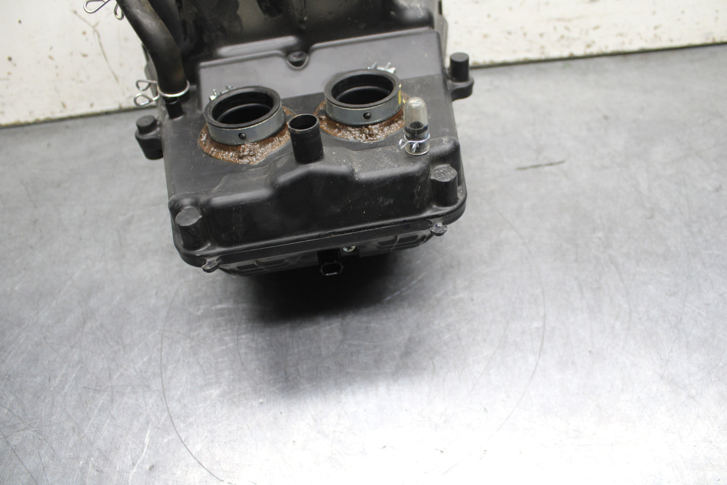 24 KAWASAKI NINJA 500 ABS AIRBOX AIR INTAKE FILTER BOX BB744