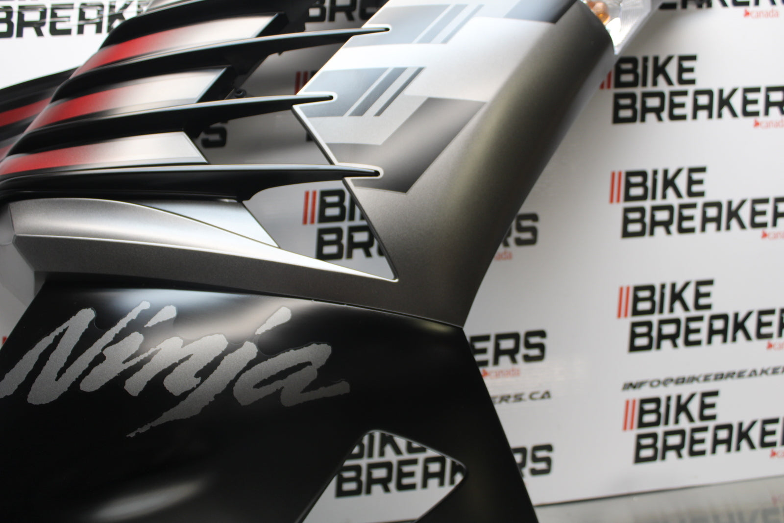 23-24 KAWASAKI NINJA ZX14R NEW!! RIGHT LOWER MID UPPER SIDE FAIRING COWL  BB153