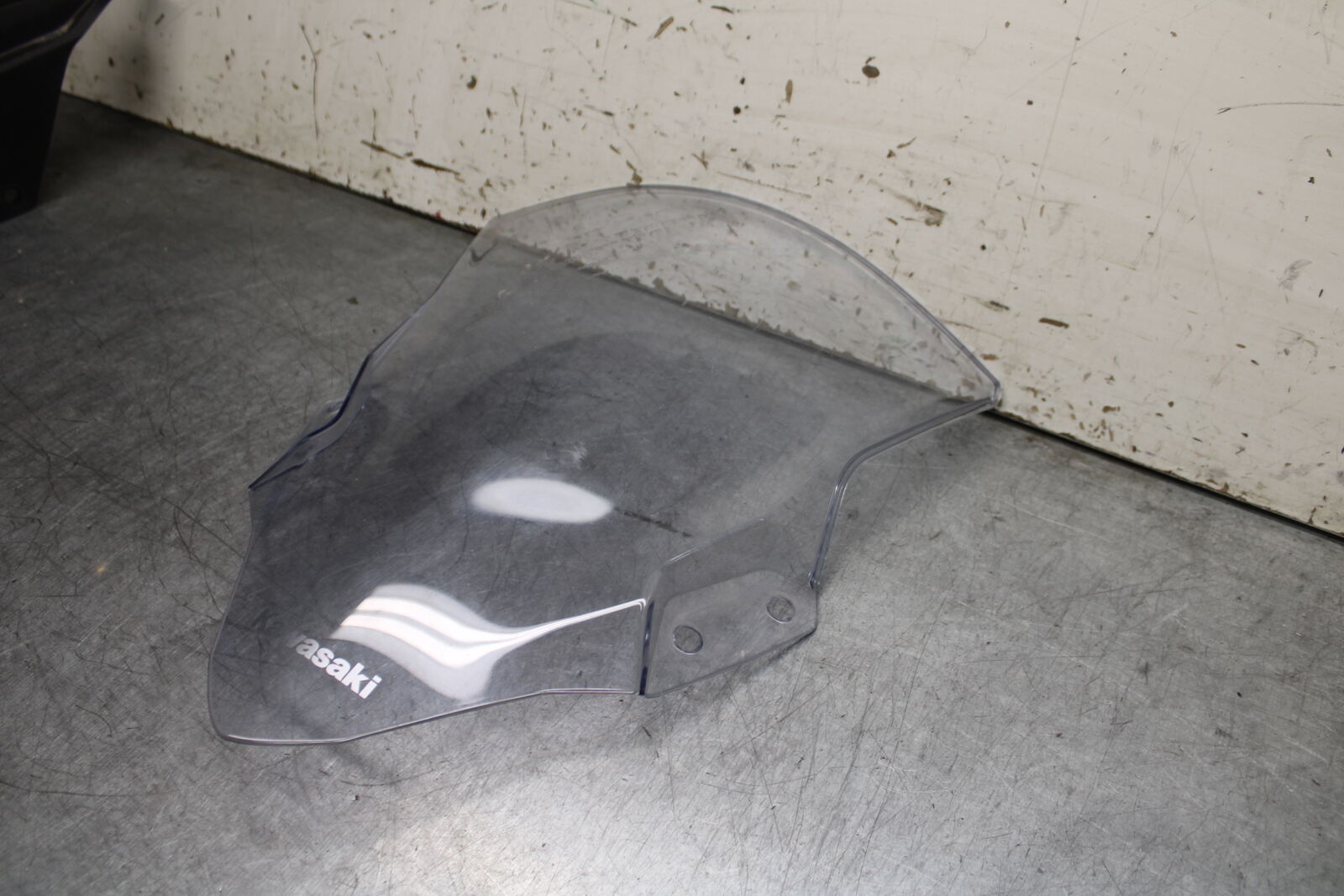 18-23 KAWASAKI NINJA 400 EX400 ABS WINDSHIELD WINDSCREEN  BB747