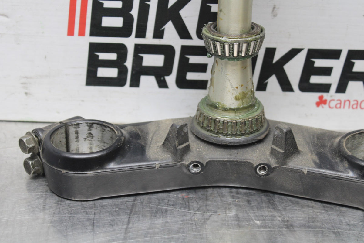 98 KAWASAKI NINJA ZX6 FRONT FORKS CLAMP LOWER TRIPLE TREE STEM BB870