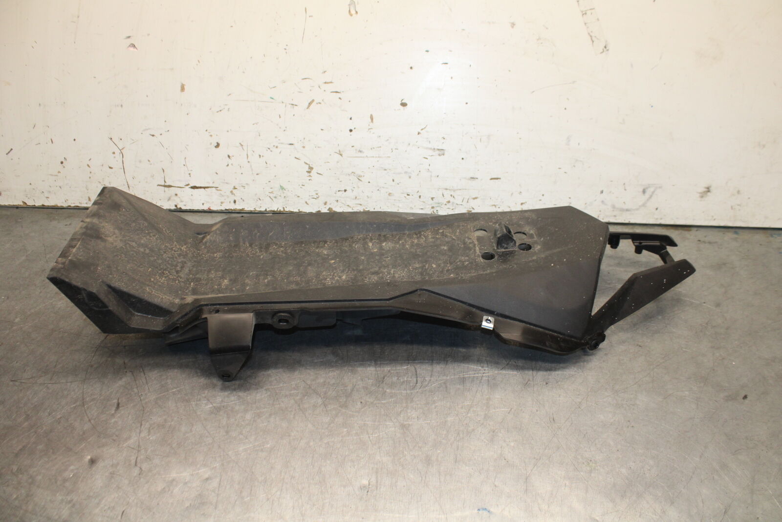 18-23 KAWASAKI NINJA 400 EX400 ABS REAR TAIL UNDERTAIL FAIRING COWL FENDER BB747