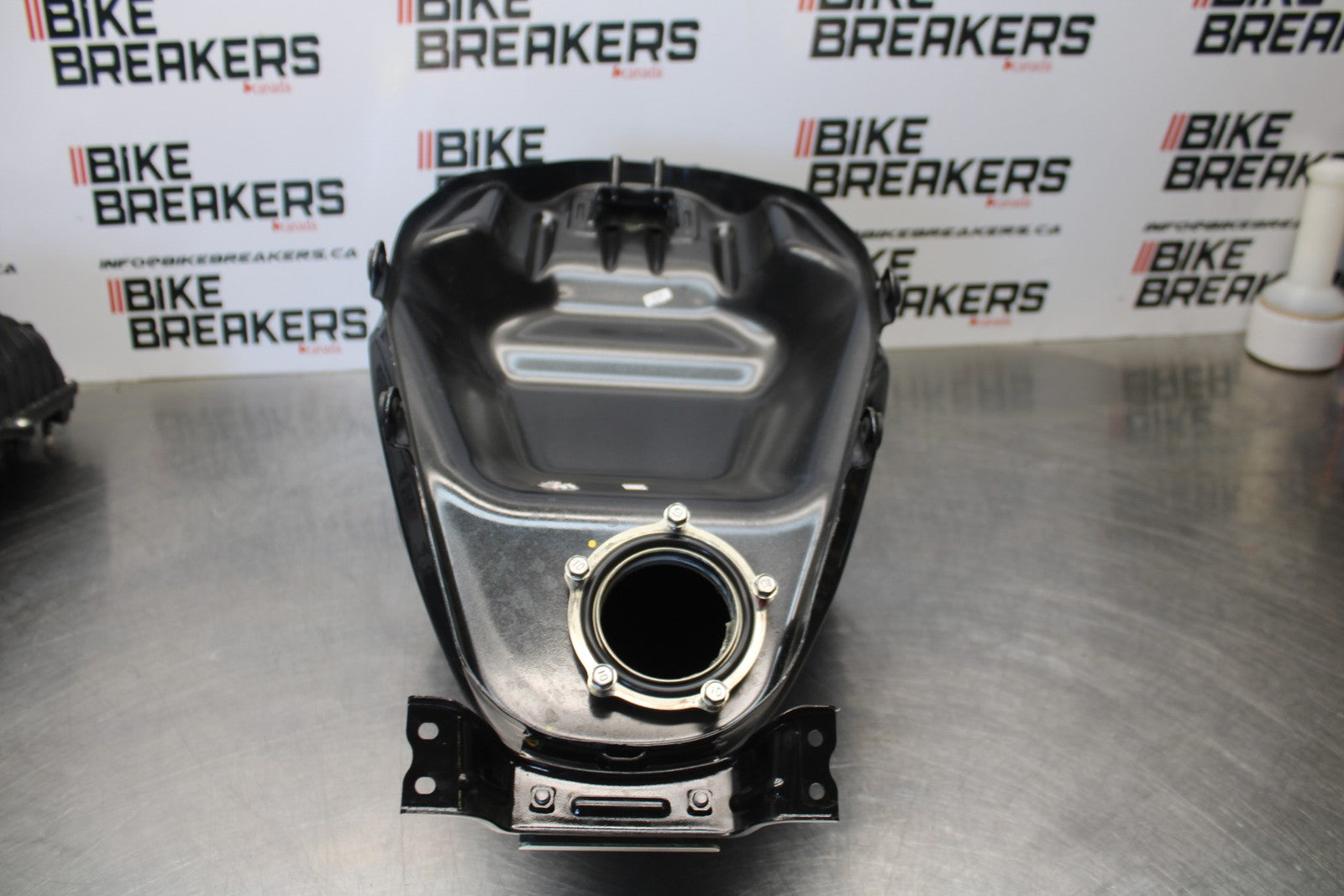 18-23 KAWASAKI NINJA 400 EX400 ABS GAS TANK FUEL CELL PETROL RESERVOIR BB192