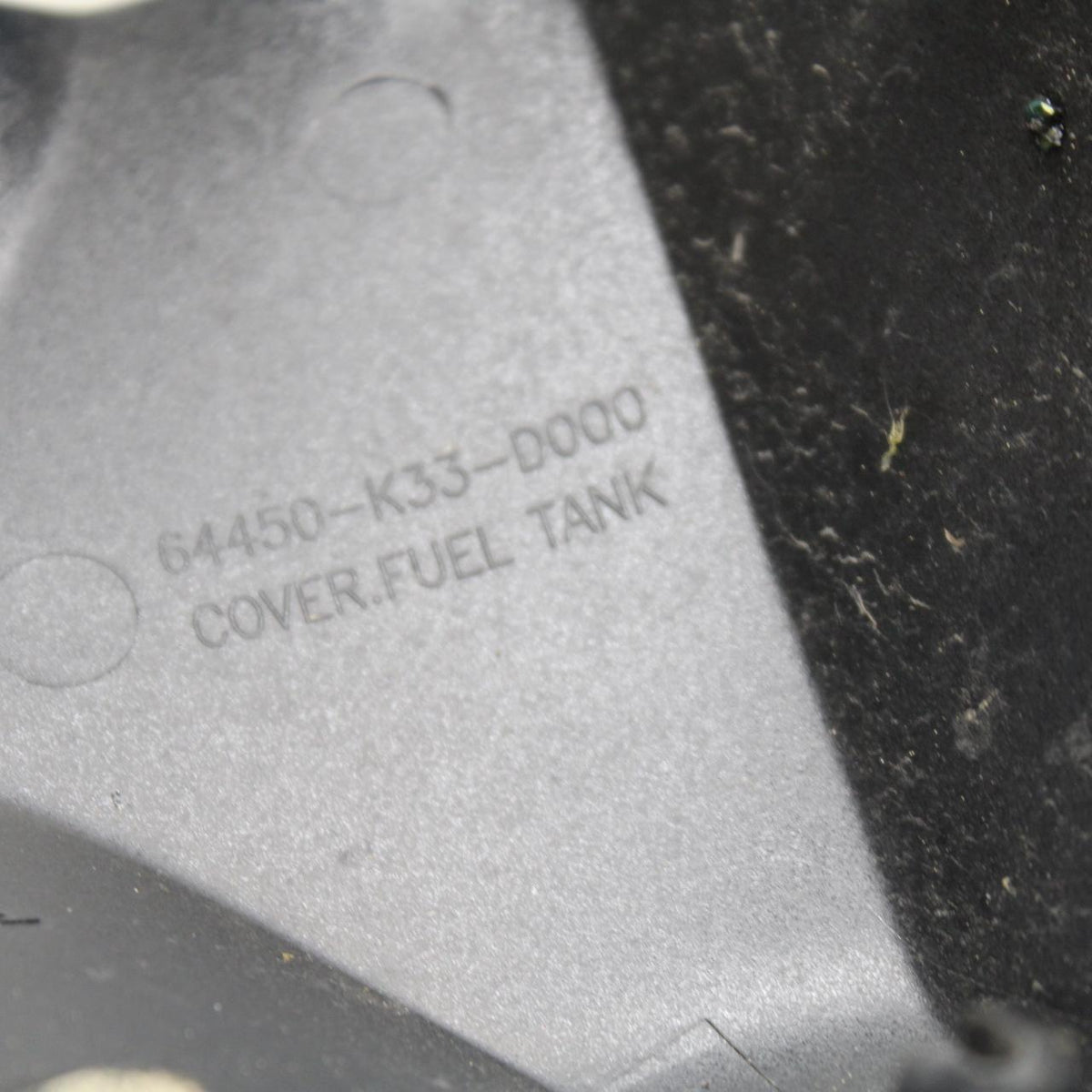 15-18 HONDA CB300FA GAS TANK FUEL CELL COVER FAIRING COWL BB646