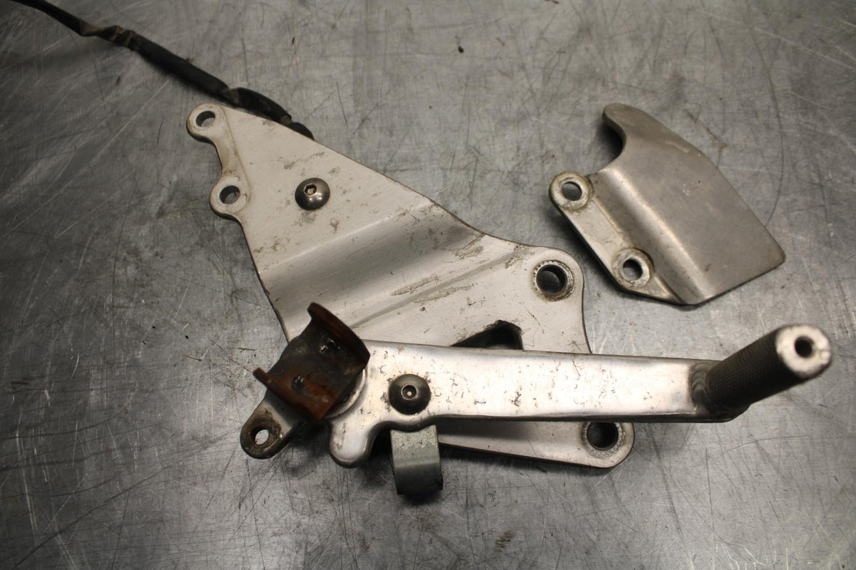 91-92 SUZUKI GSXR750 M  RIGHT REARSET REAR SET DRIVER FOOT PEG REST STOP BB493