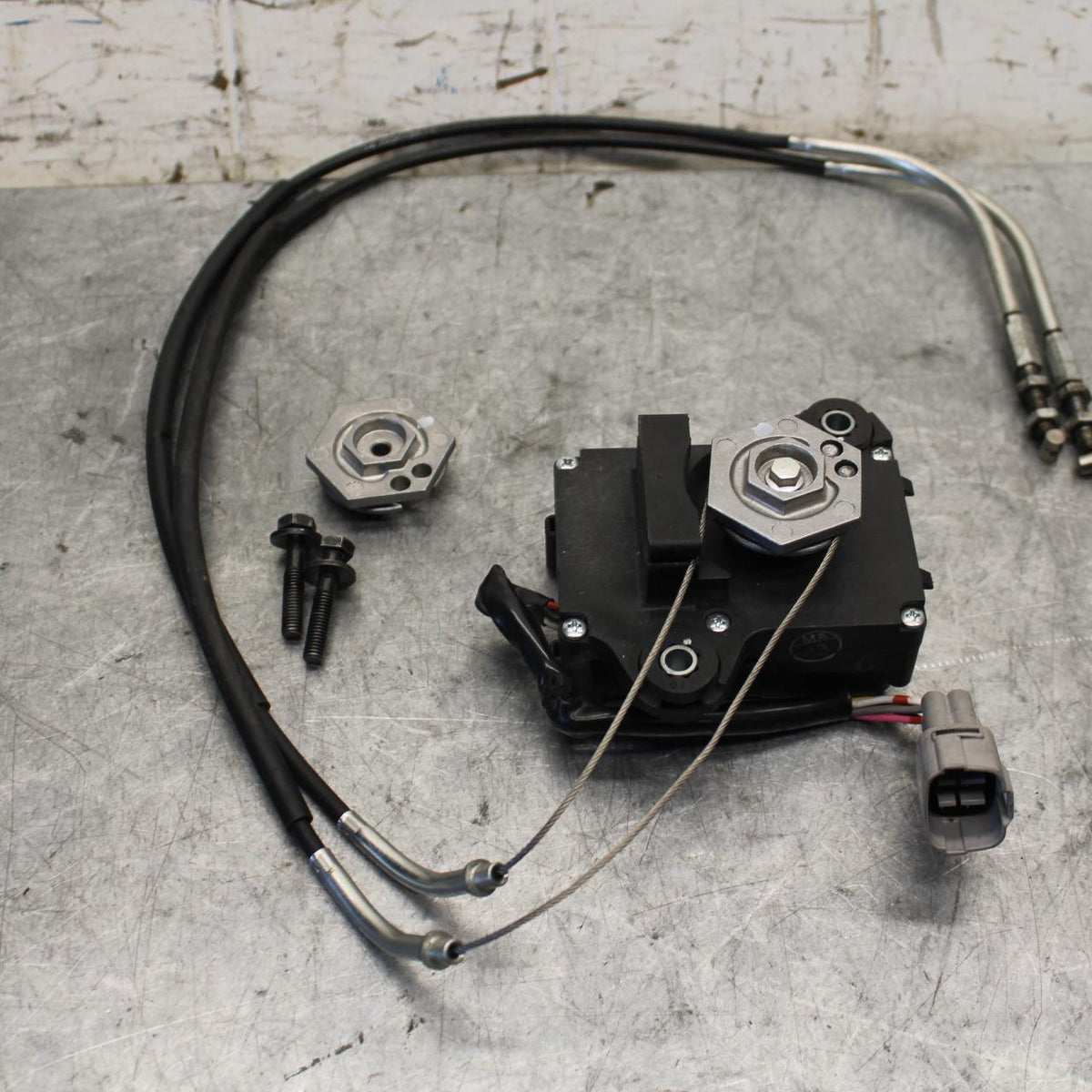 11-23 SUZUKI GSXR 750 EXHAUST VALVE SERVO MOTOR BB54