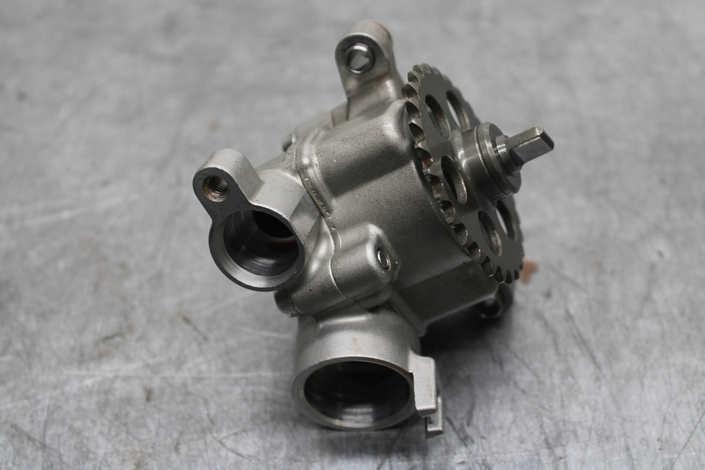 06 YAMAHA YZF R6 ENGINE MOTOR OIL PUMP BB716