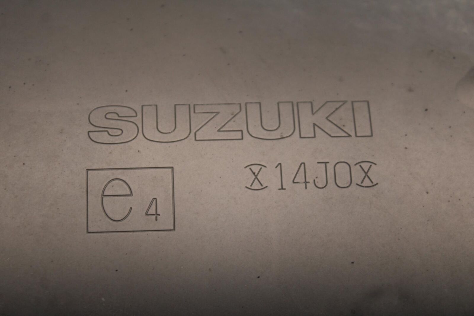 2011 Suzuki GSXR600 EXHAUST PIPE MUFFLER SLIP ON CAN SILENCER BB605