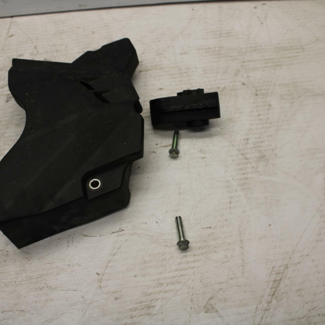 15-17 YAMAHA YZF R3 ENGINE SPROCKET COVER BB293