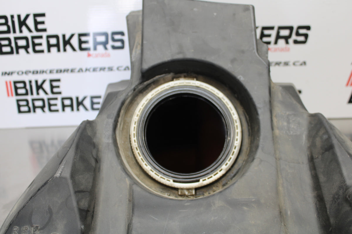 06-12 BMW F800ST GAS TANK FUEL CELL PETROL RESERVOIR BB144