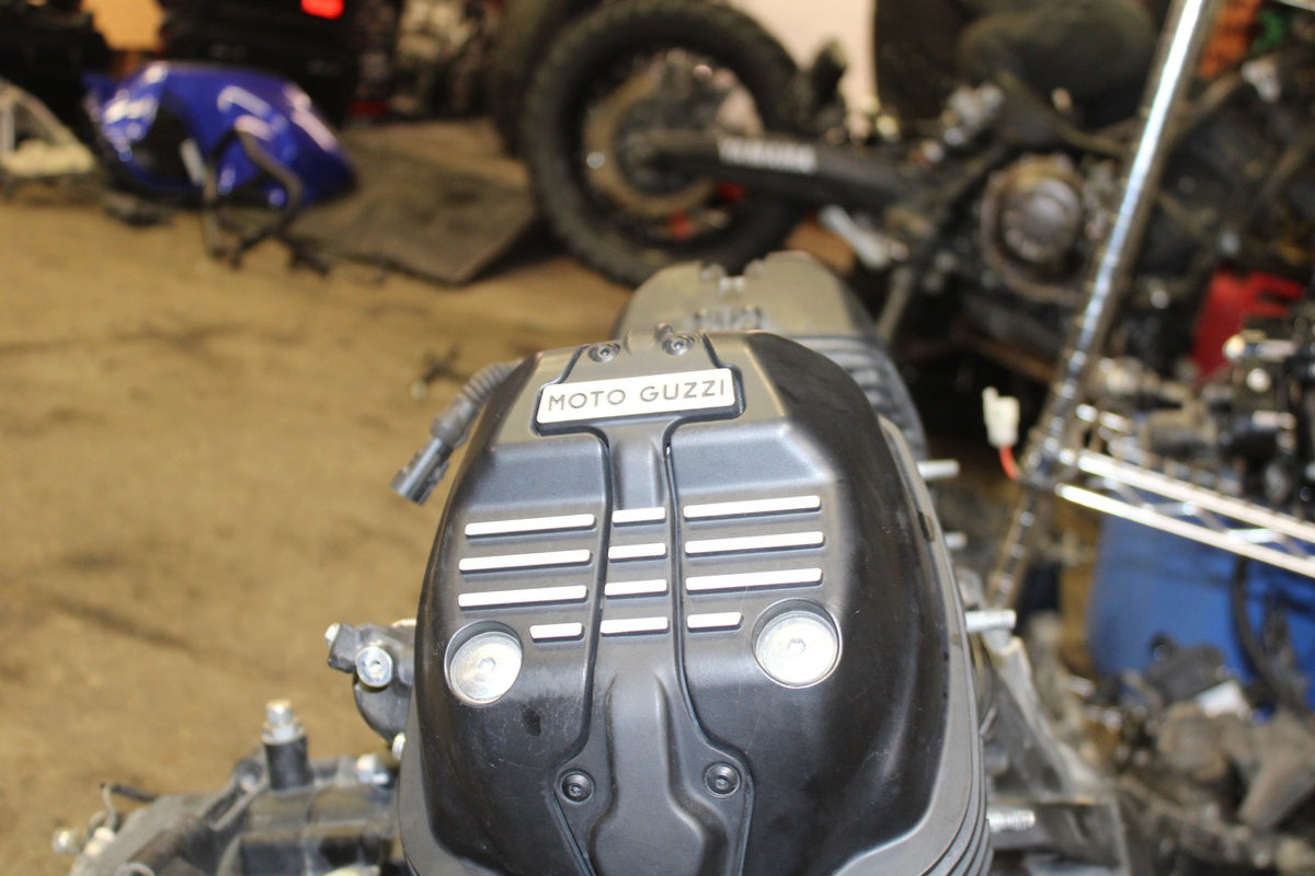 19 MOTO GUZZI V7 III ONLY 3,984KM!!! ENGINE MOTOR BB831