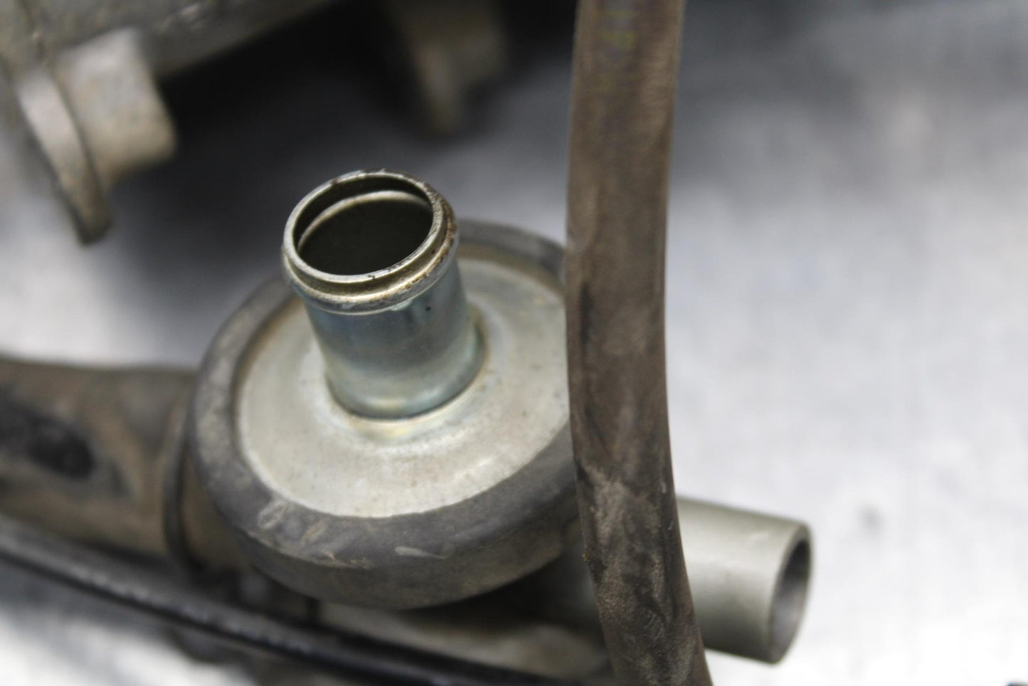 2005 Kawasaki Vulcan 1500 VN1500N Classic THROTTLE BODY BODIES 16163-1099 BB576