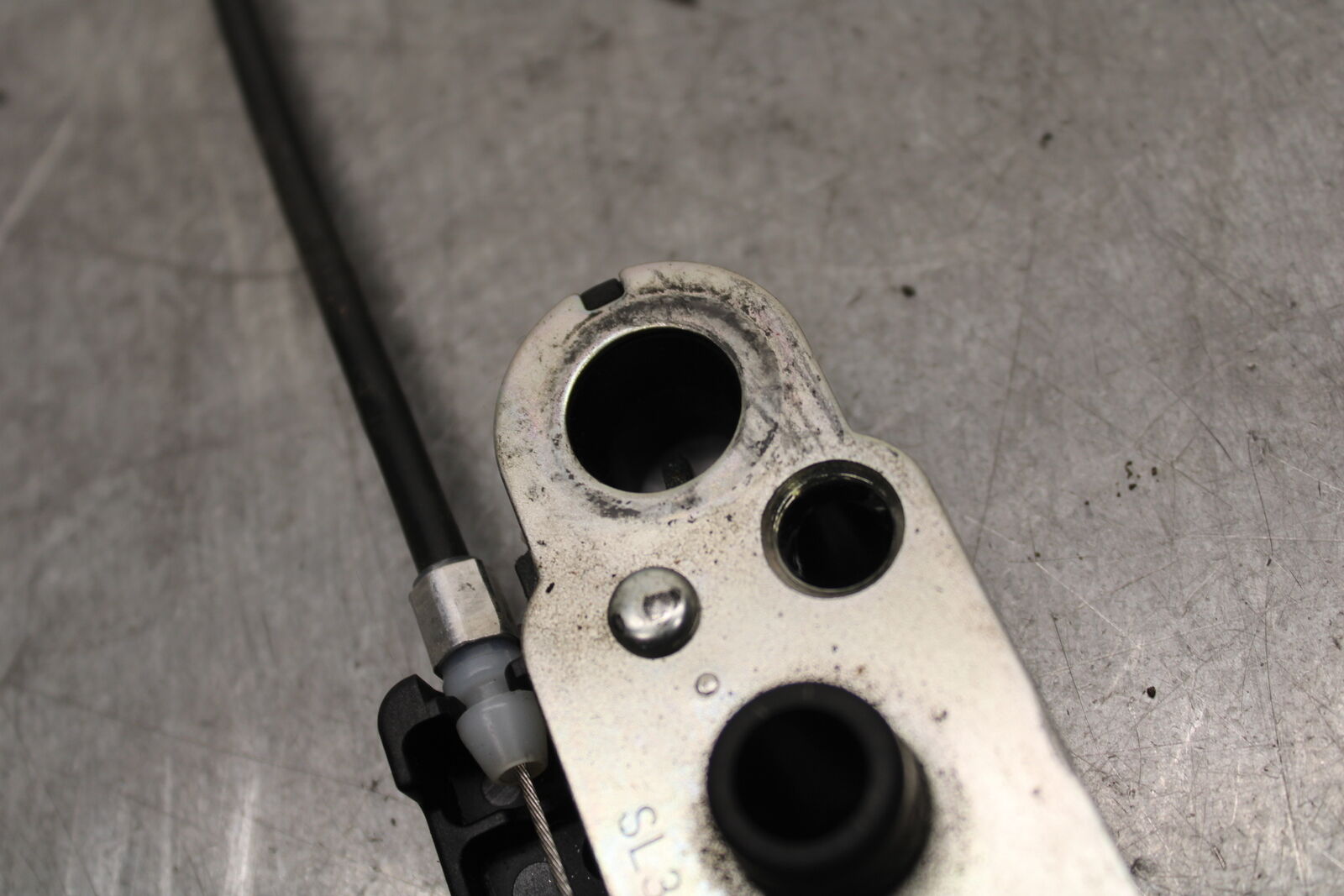 13-18 KAWASAKI NINJA ZX6R REAR PASSENGER SEAT LATCH LOCK 27016-0035 BB666