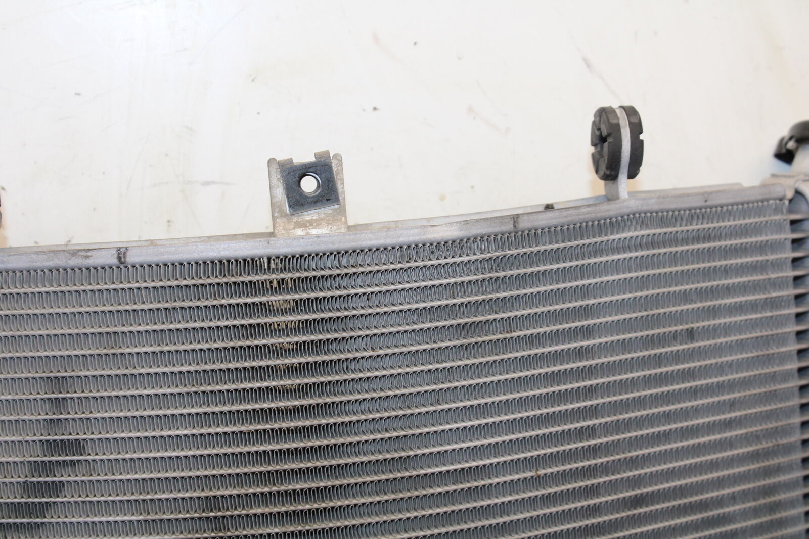 04 SUZUKI GSXR600 ENGINE RADIATOR MOTOR COOLER COOLING RADIATER   BB676