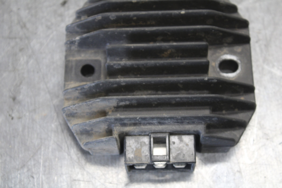 08-18 KAWASAKI KLR650 RECTIFIER VOLTAGE REGULATOR BB707