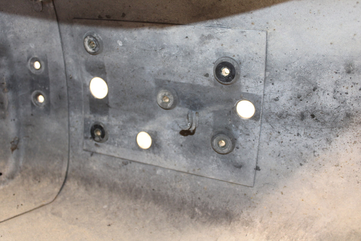 05-09 SUZUKI BOULEVARD C90 REAR BACK WHEEL FENDER MUD GUARD BB692