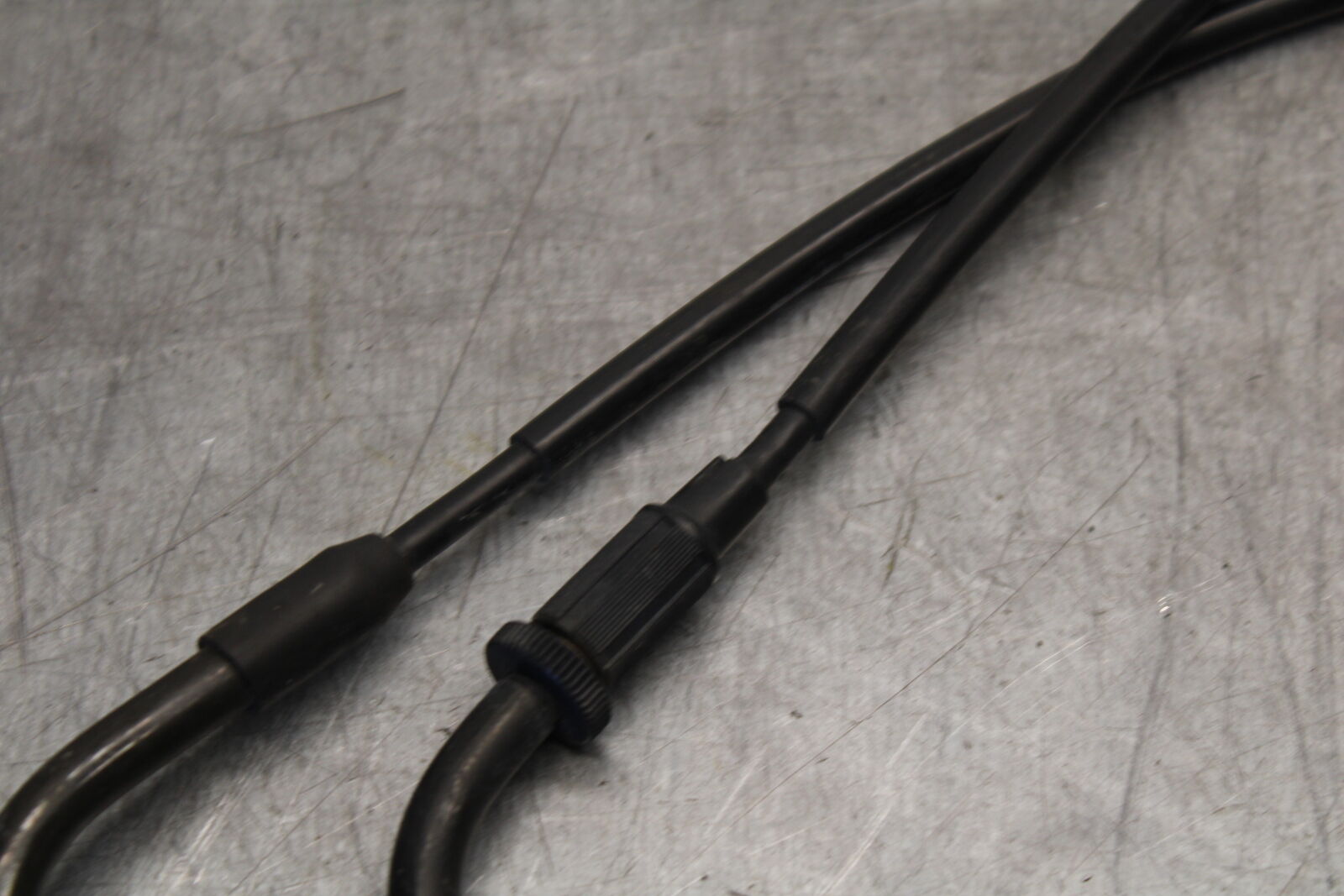 05-06 SUZUKI GSXR1000 THROTTLE CABLES LINES 58300-41G00 58300-41G10 BB663