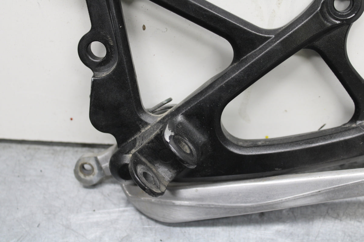 09-14 YAMAHA YZF R1 RIGHT REARSET REAR SET DRIVER FOOT PEG REST STOP BB118