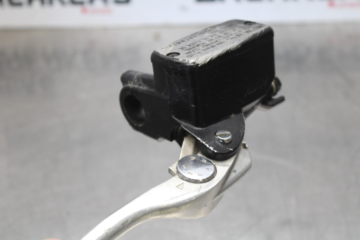 05-06 HONDA CBR600RR FRONT BRAKE MASTER CYLINDER w/ LEVER BB893