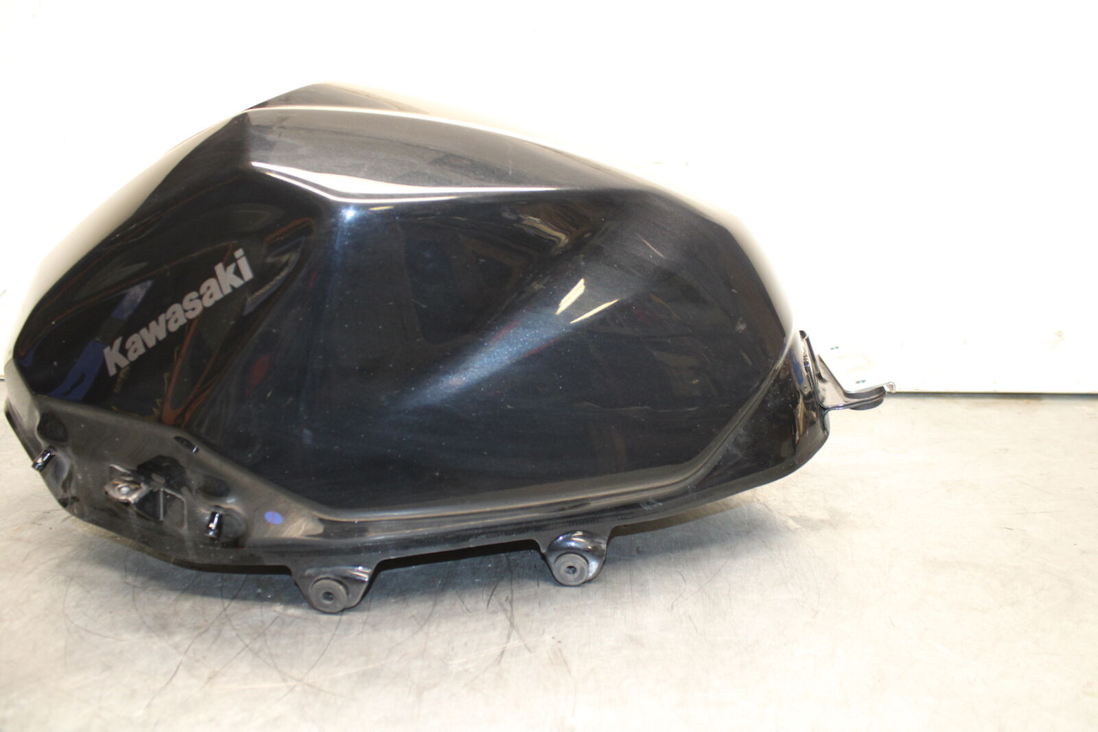19-22 KAWASAKI Z400 GAS TANK FUEL CELL PETROL RESERVOIR BB738