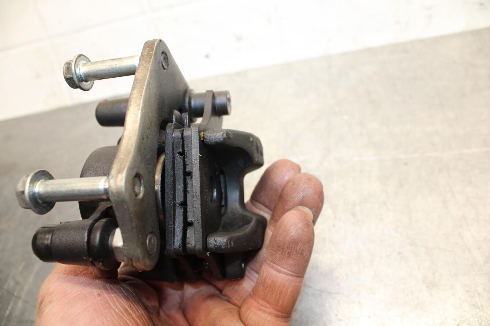 17-20 KAWASAKI Z125 PRO  FRONT BRAKE CALIPER BB74