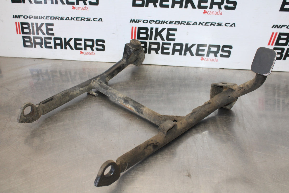 15 TRIUMPH TIGER 800 CENTER MAIN STAND BB873