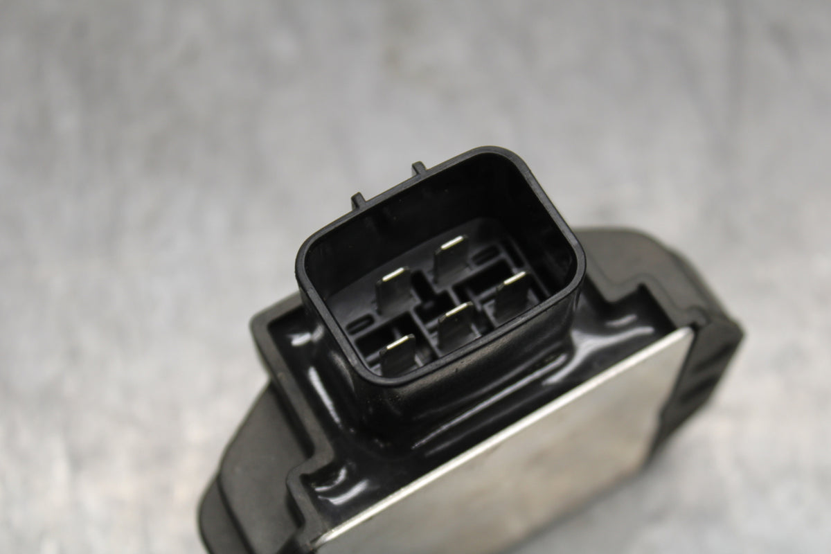 22-24 YAMAHA XSR900 RECTIFIER VOLTAGE REGULATOR BB710