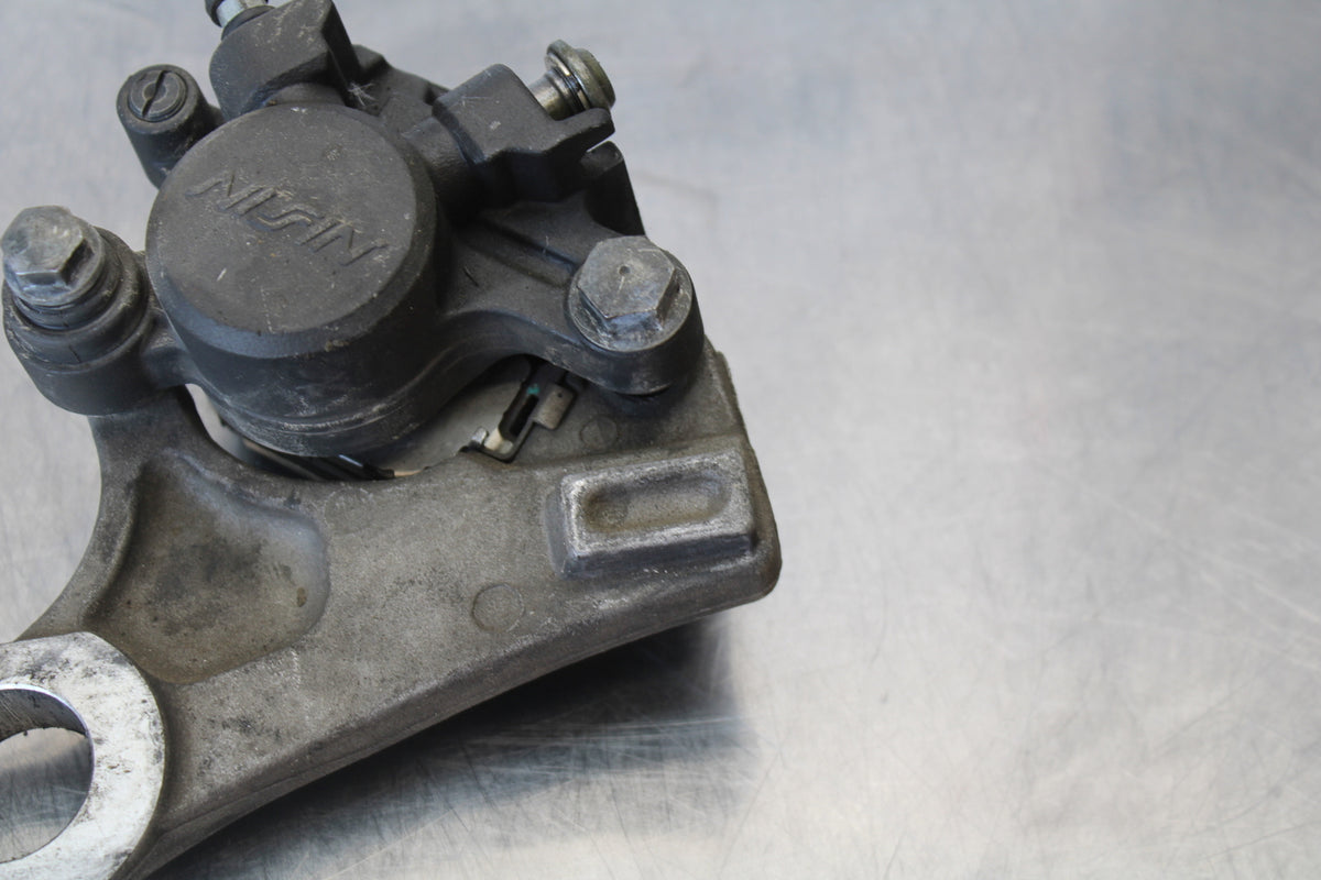 07-08 YAMAHA YZF R1 REAR BACK BRAKE CALIPER W MOUNT BRACKET BB160
