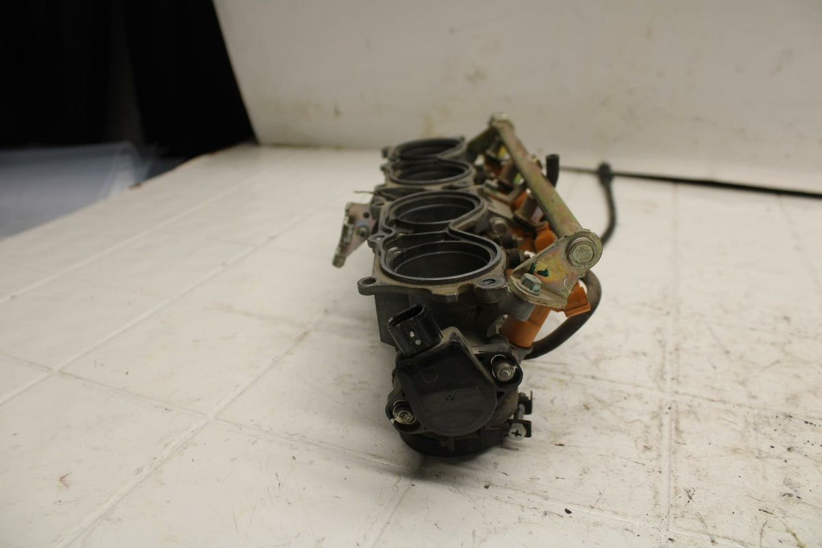 05-06 HONDA CBR600RR MAIN FUEL INJECTORS / THROTTLE BODIES BB399