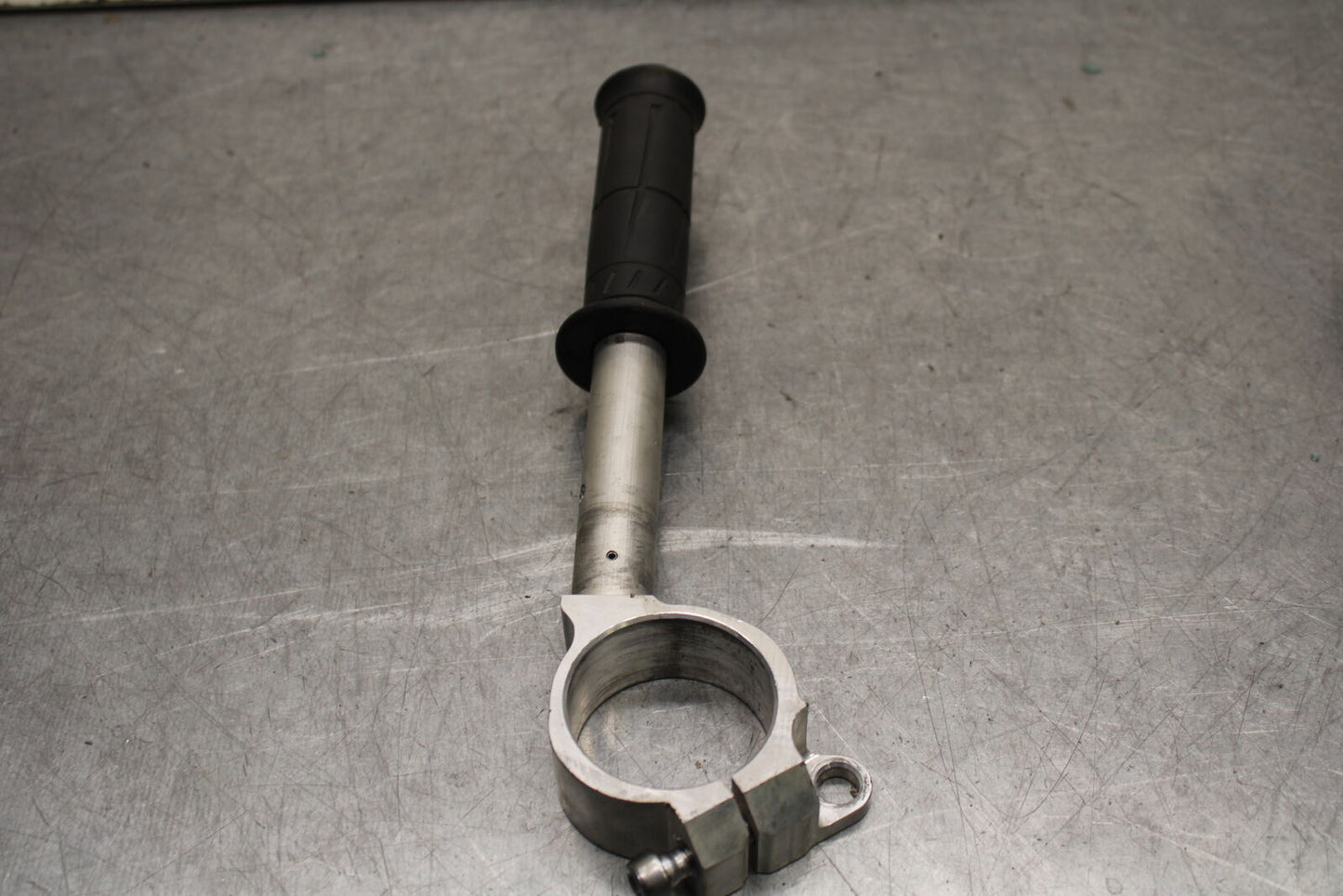 16 KAWASAKI NINJA ZX10R LEFT CLIP ON HANDLEBAR 46003-0657 BB650