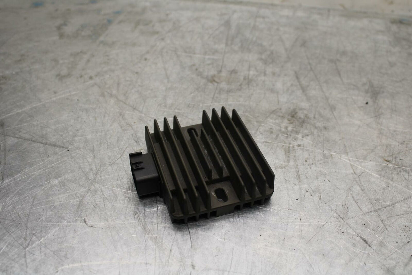 10-13 KAWASAKI Z1000 RECTIFIER VOLTAGE REGULATOR BB421