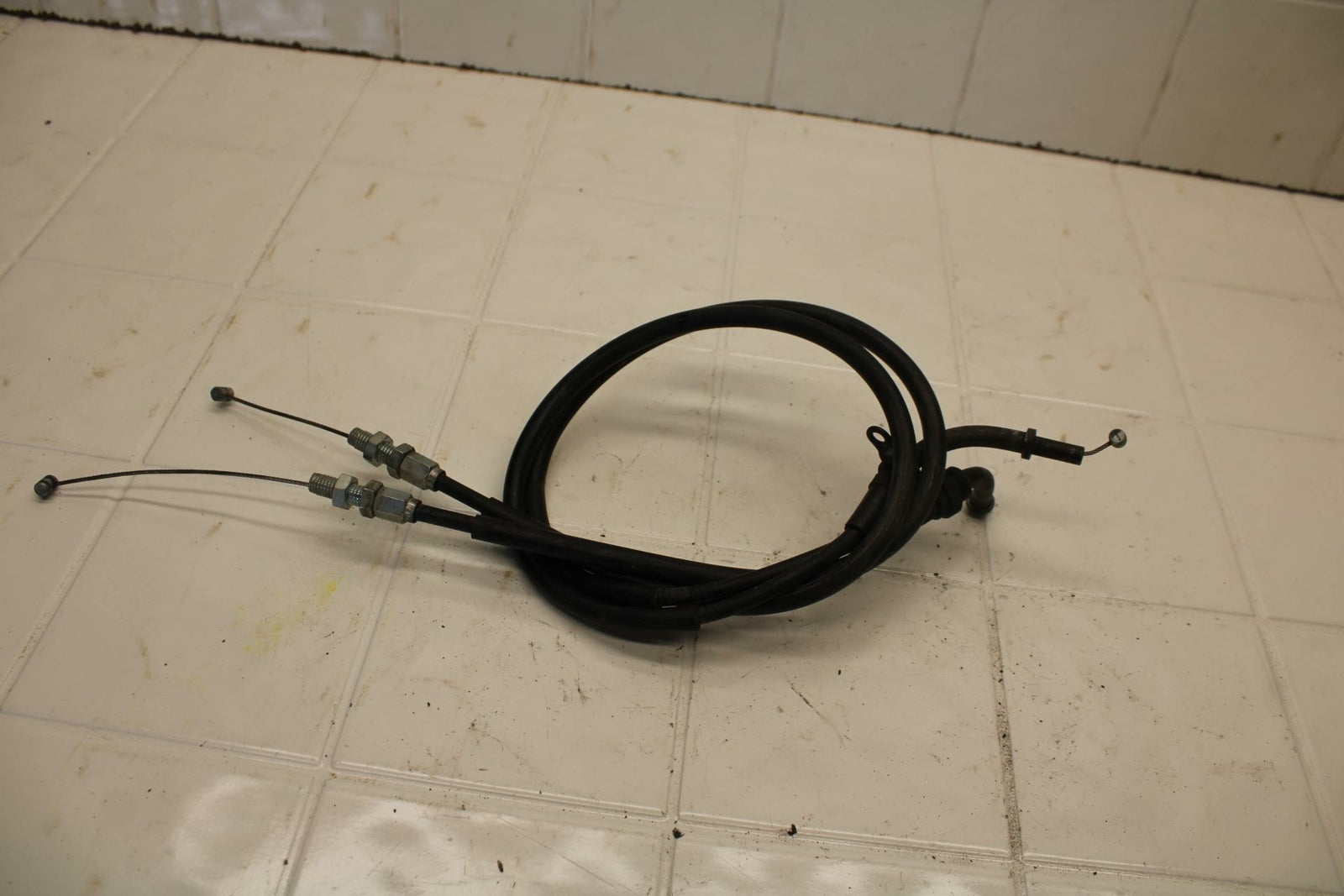01-02 SUZUKI GSXR750 THROTTLE CABLES LINES BB402