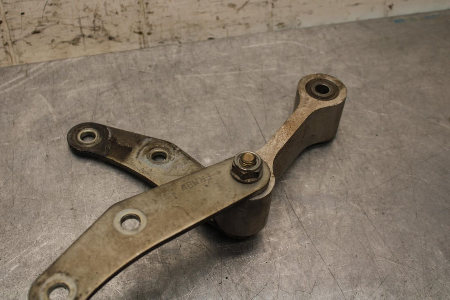 2000 Honda CBR600F4 REAR DOGBONE SHOCK LINKAGE LINK 52475-MAS-E00 BB552