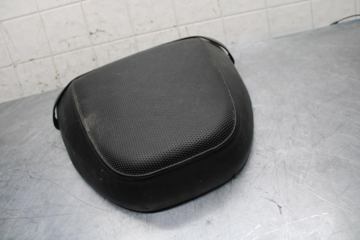 06-09 SUZUKI M109R BOULAVARD REAR BACK PASSENGER SEAT BB501