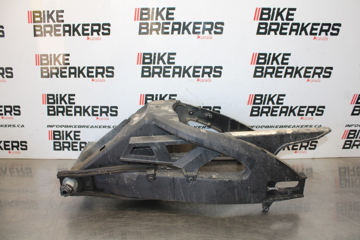 06-07 SUZUKI GSXR 600 REAR SWINGARM BACK SUSPENSION SWING ARM BB863
