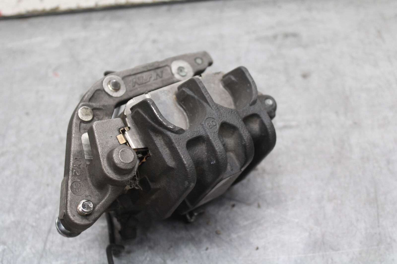 10-13 HONDA SHADOW RS 750 VT750RS LEFT FRONT BRAKE CALIPER BB718