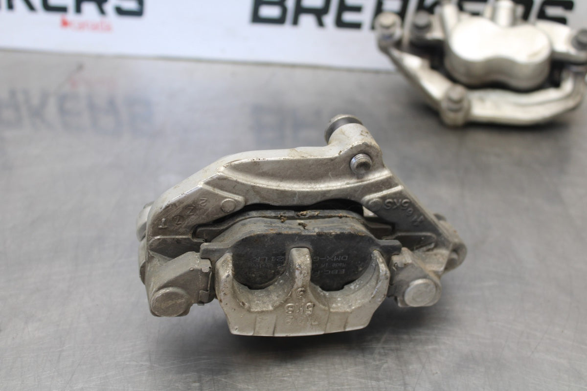 08 YAMAHA V STAR 1100 XVS1100AW CLASSIC RIGHT LEFT FRONT BRAKE CALIPER SET BB916