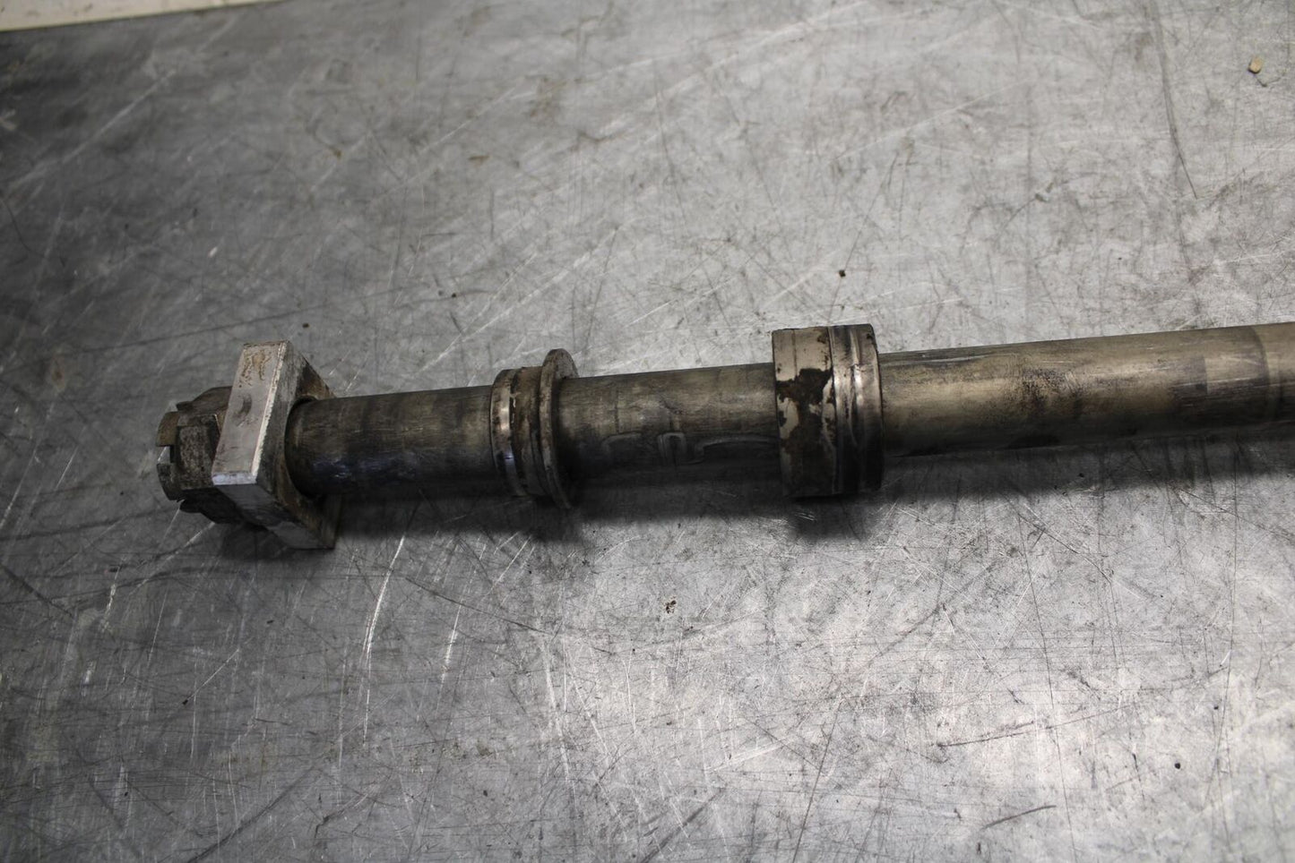 2012 Kawasaki Ninja ZX6R ZX600R REAR AXLE BACK WHEEL RIM PIVOT BOLT AXEL BB529