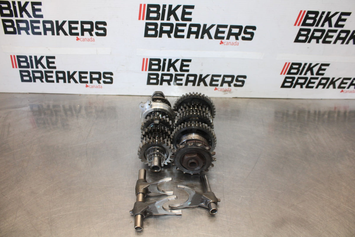15 TRIUMPH TIGER 800 ENGINE MOTOR TRANSMISSION TRANNY GEARS BB873
