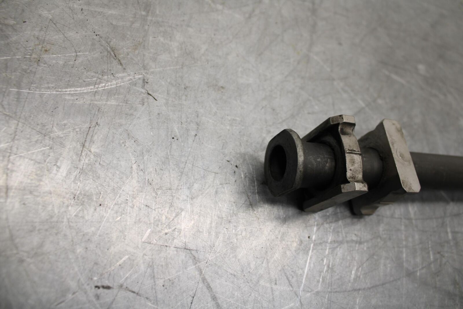 09-12 HONDA CBR600RR REAR AXLE BACK WHEEL  PIVOT BOLT AXEL 42301-MEE-D00 BB450