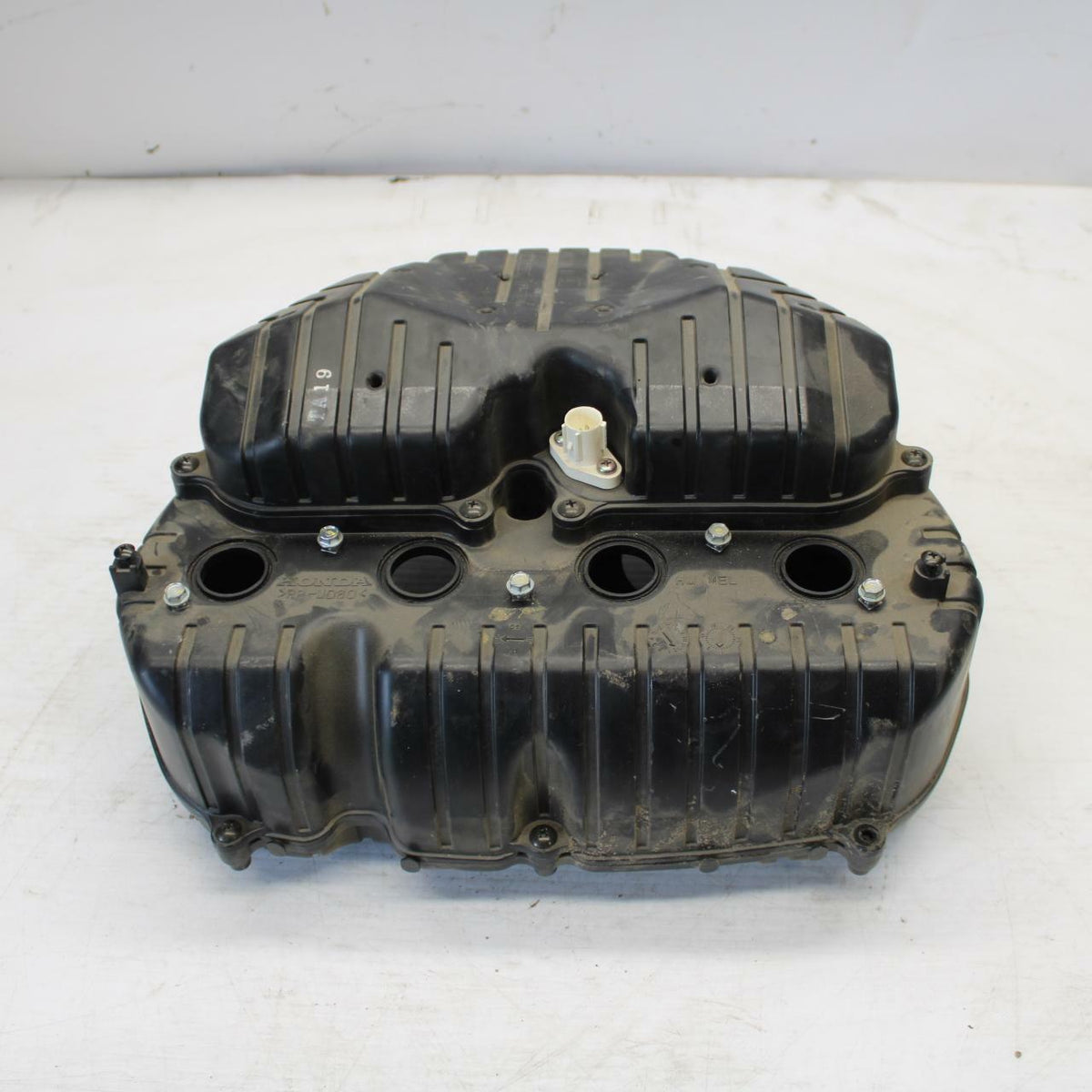 04-05 HONDA CBR1000RR AIRBOX AIR INTAKE FILTER BOX BB285