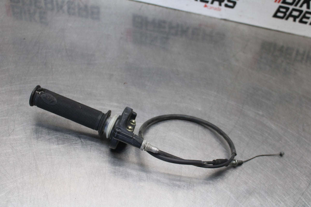 05 DUCATI SUPERSPORT 800 THROTTLE CABLE LINE HOUSING GUIDE BB913